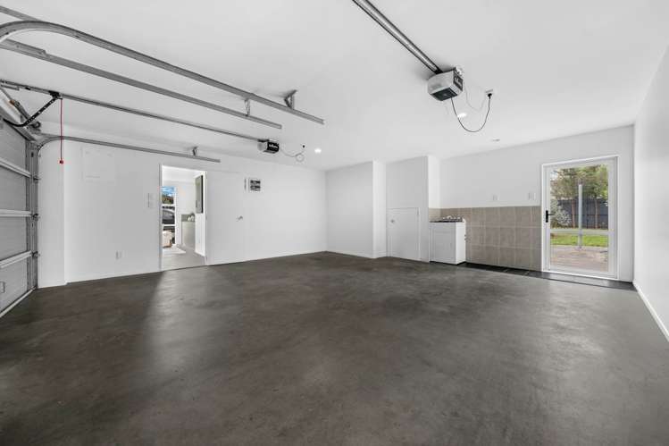 4 Phar Lap Crescent Takanini_29