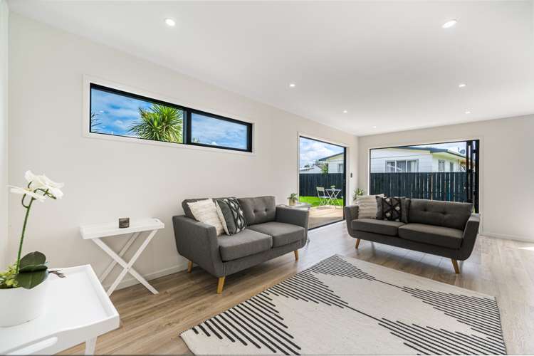 2/111 Taikata Road Te Atatu Peninsula_7