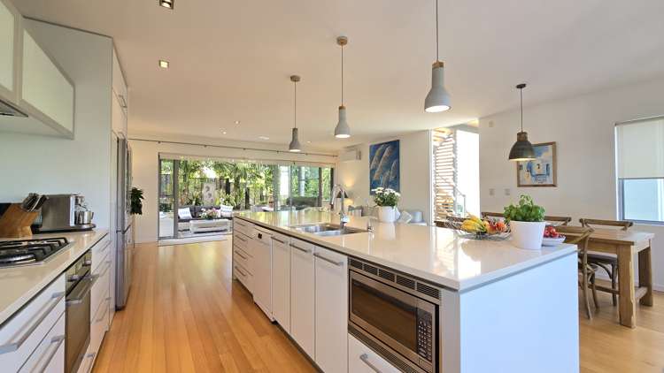 87 Castor Bay Road Castor Bay_2