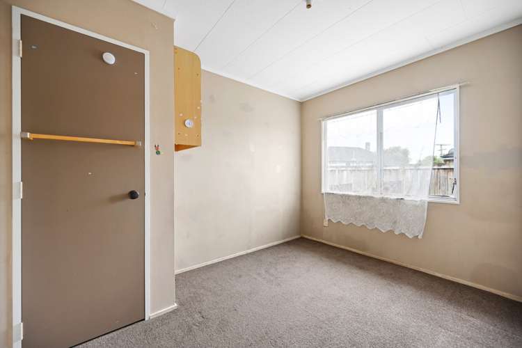 12b Byron Road Enderley_11