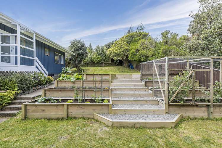 13 De Castro Place Titahi Bay_33