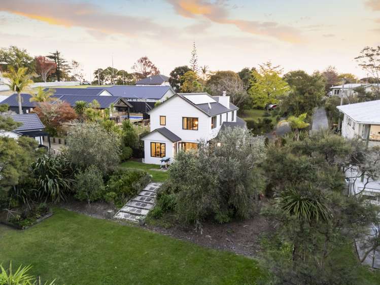 33 Roland Road Greenhithe_6