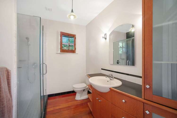 209 Lake Road Belmont_13