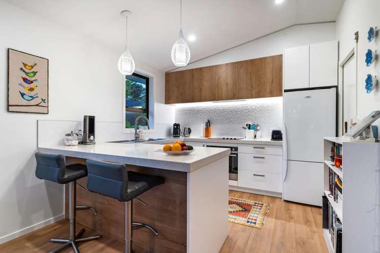 200 Birdwood Road Massey_8