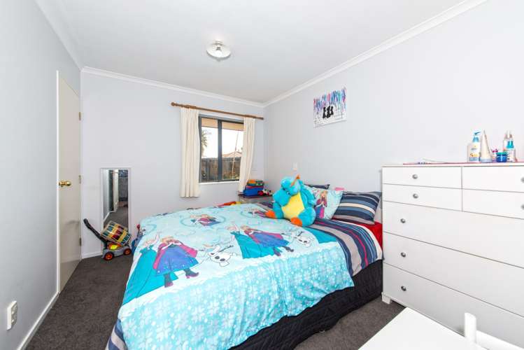 4 Walter Little Way Flat Bush_16