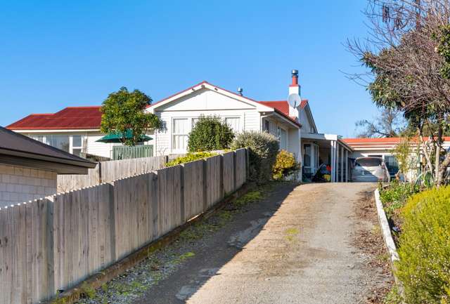 Income, Views and Space - Two Homes in One!