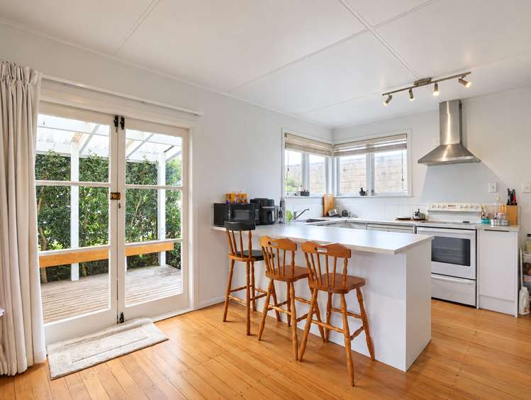 64 & 64A Aurora Terrace Hillcrest_3