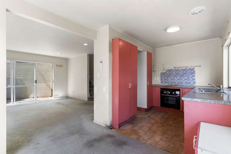 4/18 Reid Road New Lynn_6