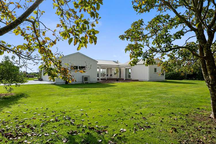 130 Cross Road Lepperton_21