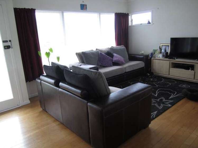 2/11 Jutland Street Mairangi Bay_3