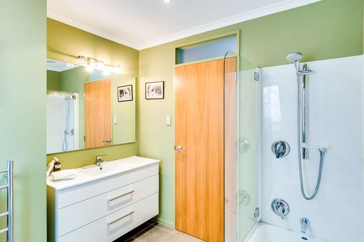 35 Lighthouse Road Bluff Hill_12