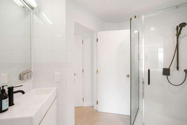 9 Selwyn Avenue Mission Bay_17