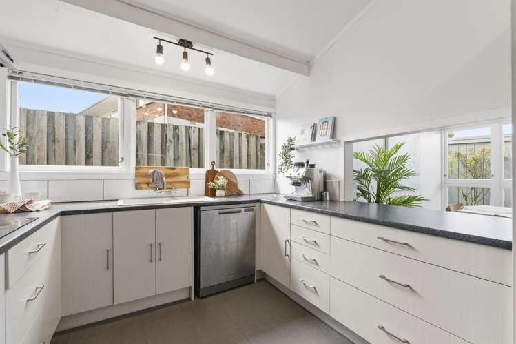 27 Takapu Street Matua_2