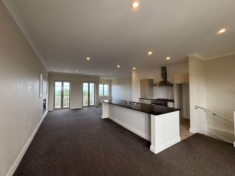 Pinecrest Drive Gulf Harbour_8