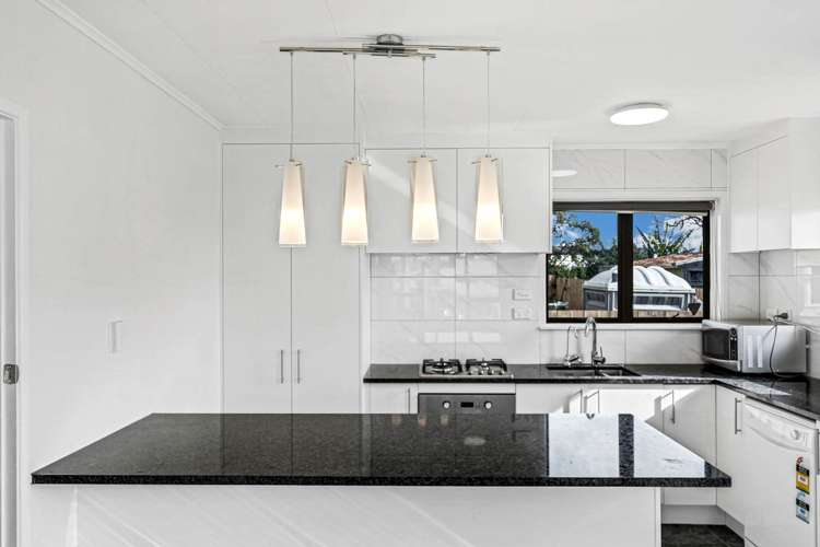 13 Geoffrey Place Mangere East_1