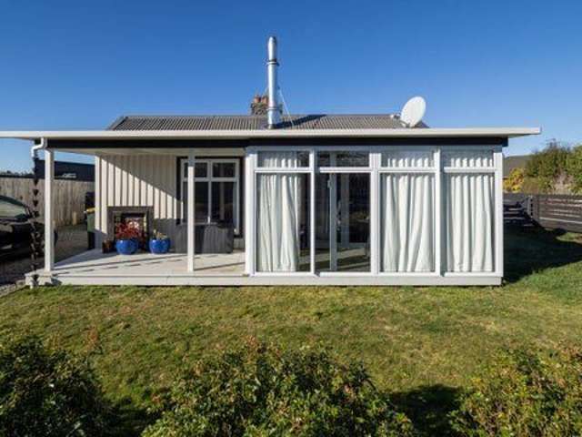 Historic Charm, Stunning Mt Hutt Views