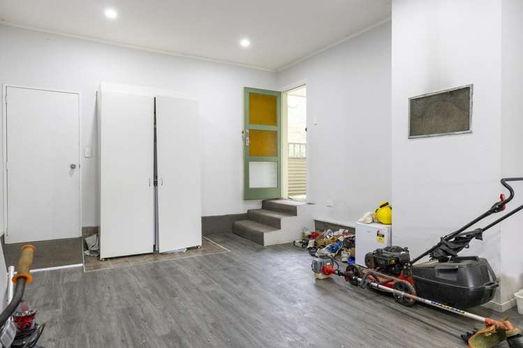 166 Spa Road Central_13