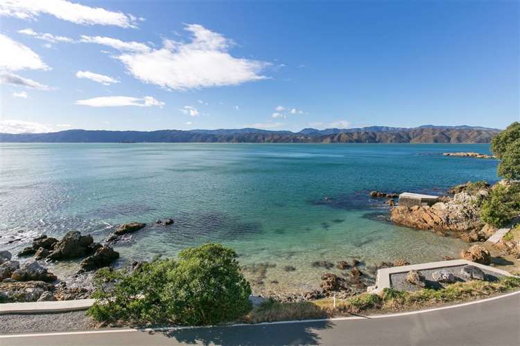 379 Karaka Bay Road Karaka Bays_0