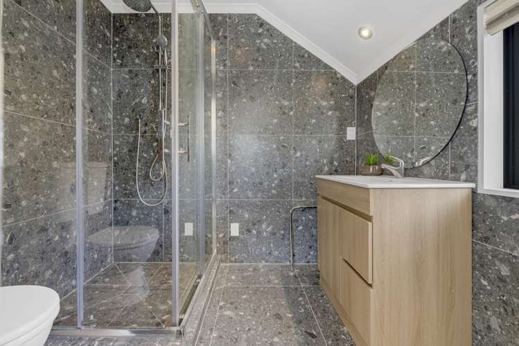 29 Plantation Avenue Flat Bush_18