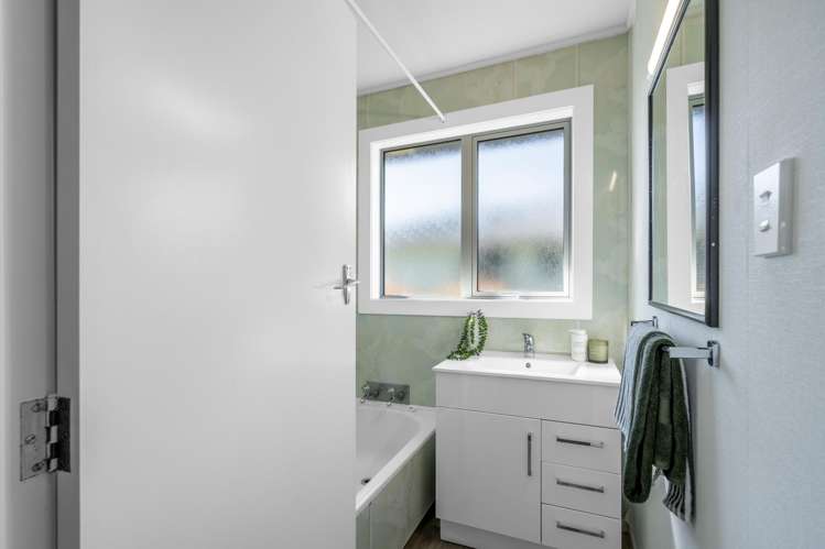 34 Lothian Crescent Strathern_10