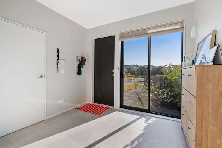 35 Koura Drive Red Beach_10