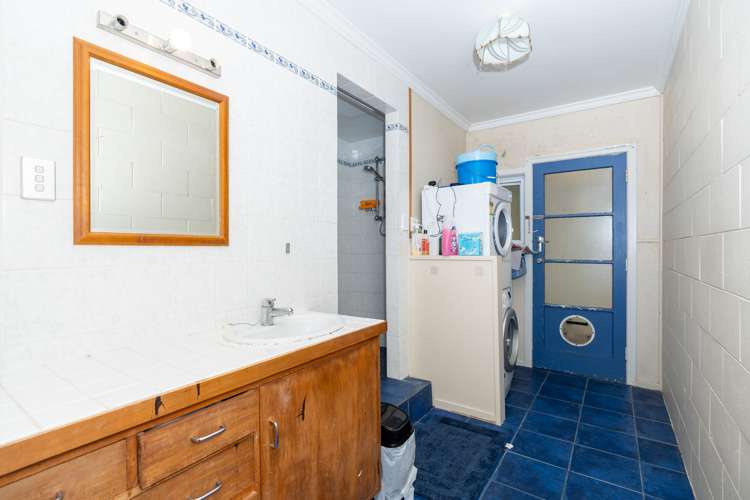 90 Houchens Road Glenview_15