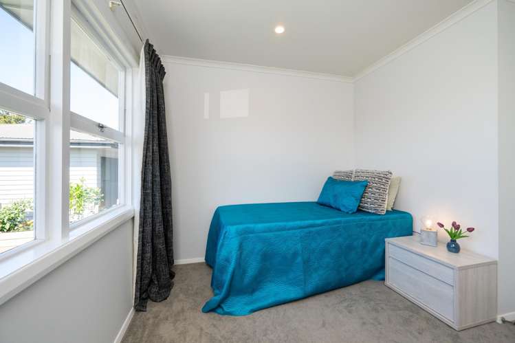 12 Flanders Avenue Onekawa_11