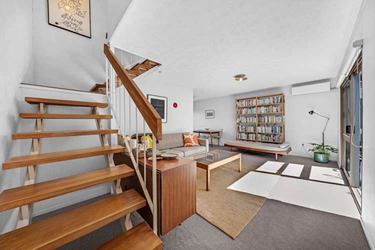 2/151 Blockhouse Bay Road_2