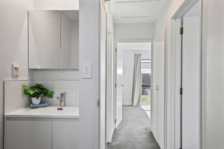 1/88 Barbour Street Waltham_6