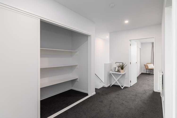 11 Malaga Crescent Harewood_13