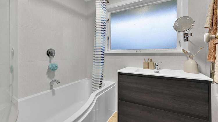 81 Teesdale Street Burnside_14