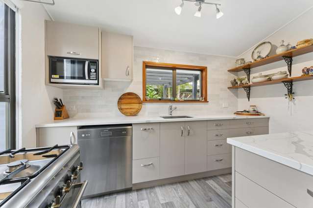 2 Langton Road Stanmore Bay_4