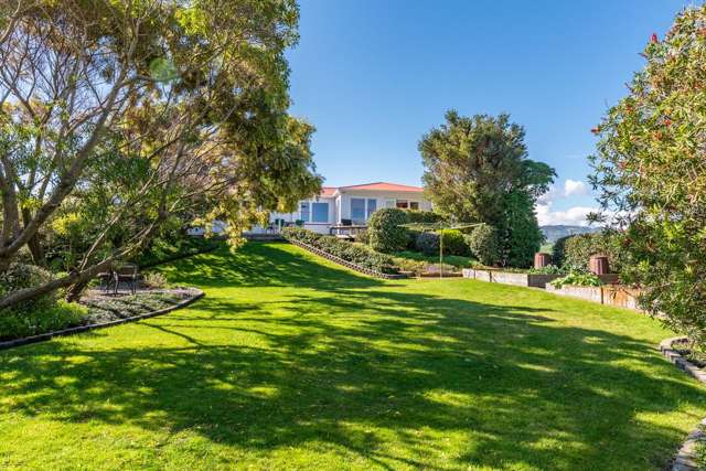 Sun-Drenched 1960’s Golf Course Gem