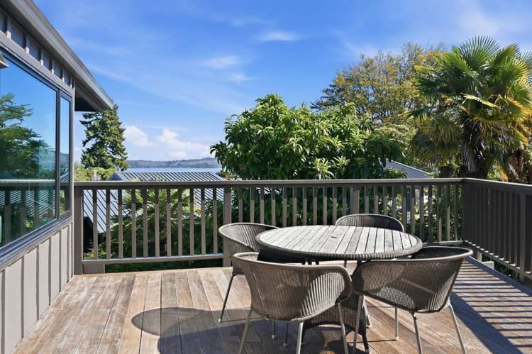 14 Taharepa Road Hilltop_11