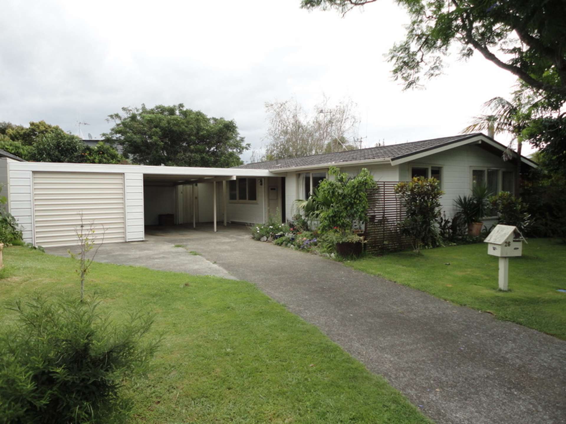 26 Woods Avenue Matua_0