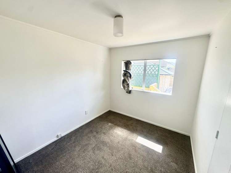 2/103 Hutchinson Avenue New Lynn_5