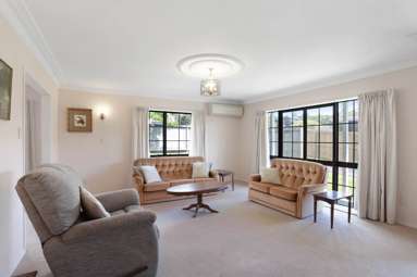 1/63 Manhattan Heights_1