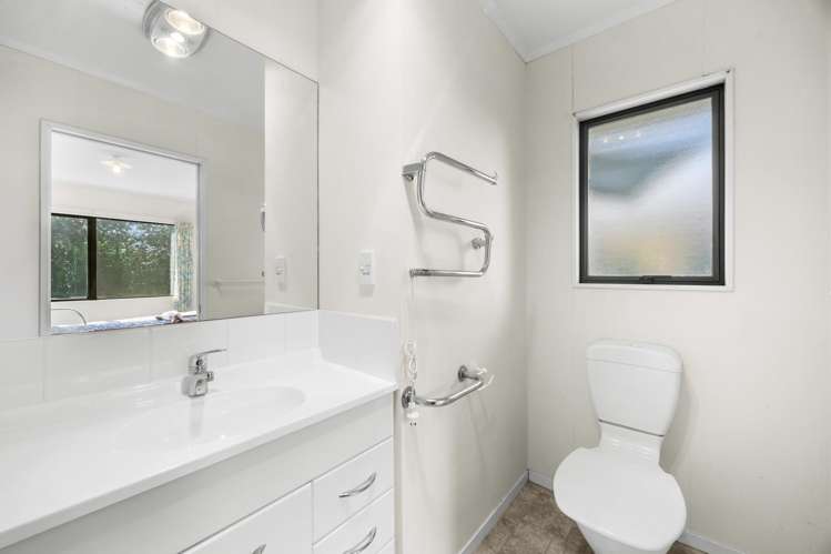 109 Pooks Road Ranui_22