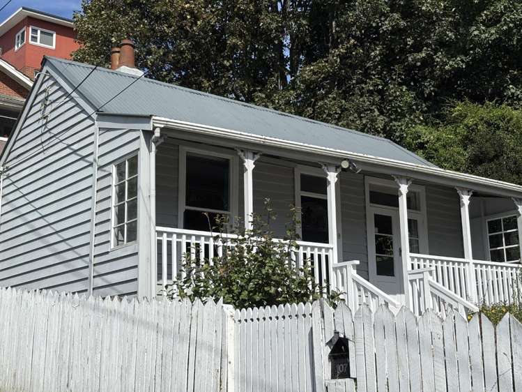 107 Maclaggan Street 2202_0