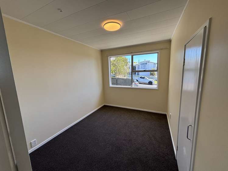 4 Karo Place Glendene_8