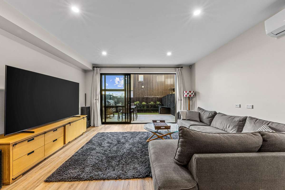 42 Glidepath Road_4