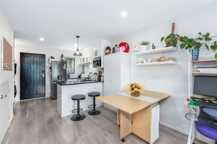 13/115 Swanson Road Henderson_5