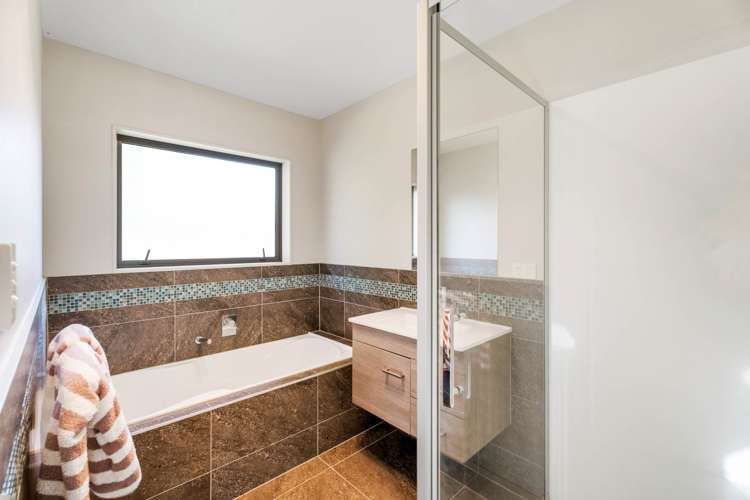 1 Neill Boak Place Beachlands_21