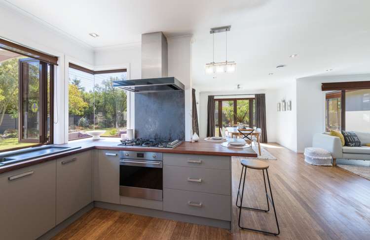 10 Lucy Murcott Place Stoke_13