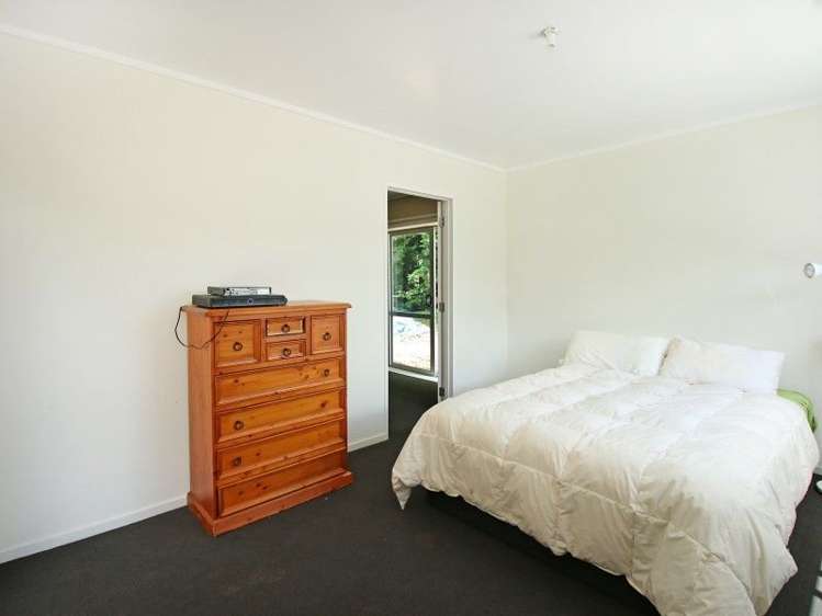 127 Kahuterawa Road Linton_12