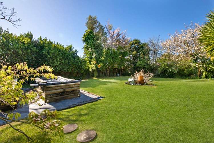 14 Glenfield Road Owhata_13