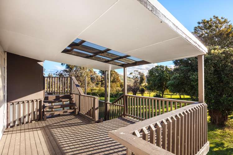 209 Browns Beach Road Muriwai_21