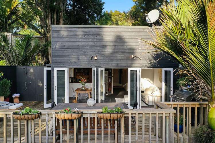 583 South Titirangi Road Titirangi_0