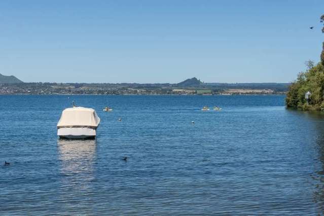 2/874 Acacia Bay Road Acacia Bay_3