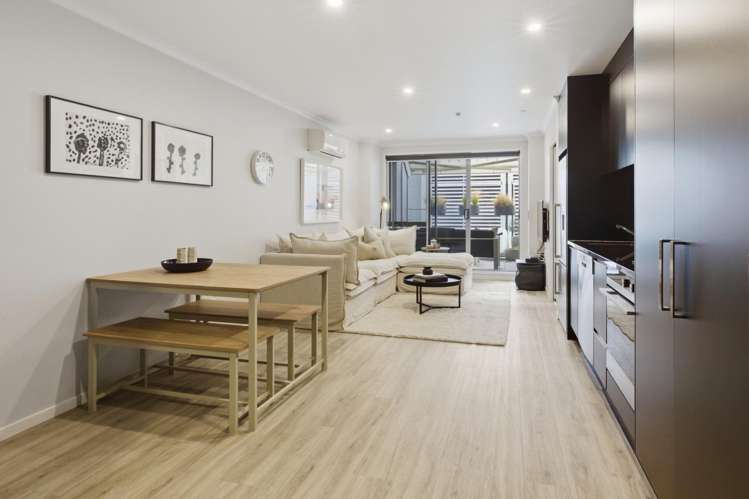 2/19 Victoria Road Mount Maunganui_5